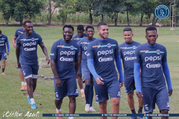 Mercado: Dos hondureños firman en Europa y siguen los refuerzos en Liga Nacional