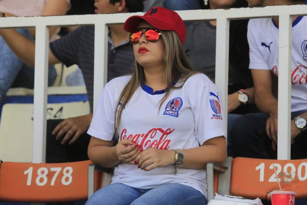 Las chicas más guapas que se robaron el show en las semifinales