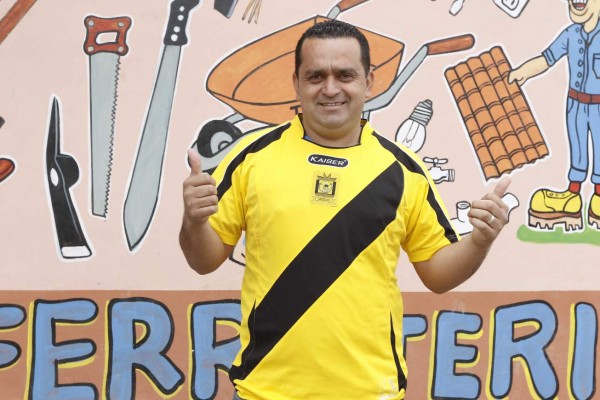 Él es el futbolista hondureño que perdió la pasión por jugar tras muerte de su novia