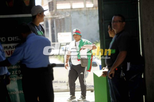 Fotos: El ambiente en el clásico sampedrano entre Marathón-Real España
