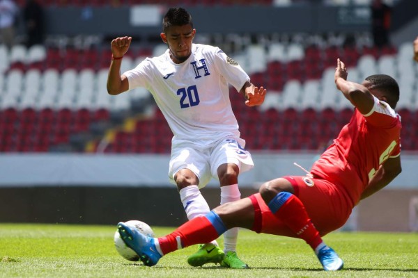 Las imágenes del Honduras-Haití: Un defensor como portero, el festejo de Vuelto y el fallo de Obregón