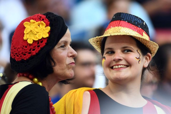 Fotos: La sensualidad en su máximo esplendor en el Francia-Alemania