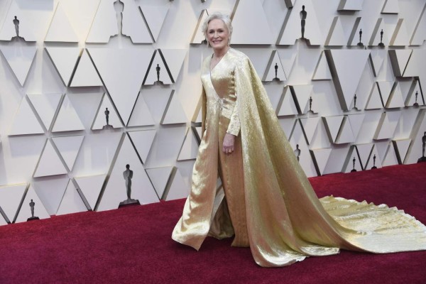 Los looks y curiosidades que pasaron en la alfombra roja de los Premios Oscar 2019