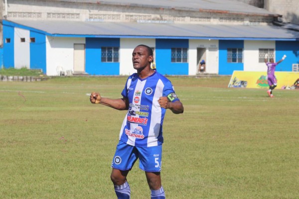 Euforia, festejos y afición: Así se vivió la fiesta de la goleada del Victoria a Potros en la Liga de Ascenso