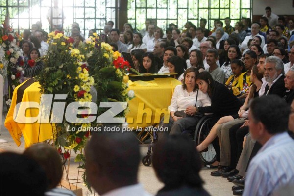 La emotiva despedida a Mario Verdial.