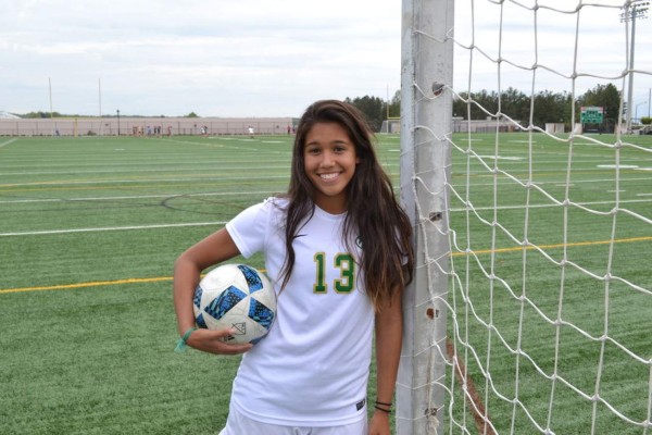 Hondureña Elexa Bahr se graduó y se enfoca en la Universidad de Carolina del Sur