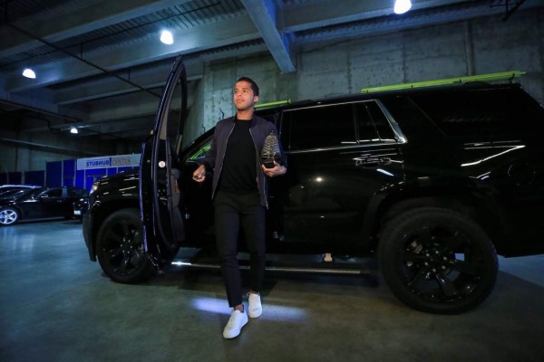 ¡Solo máquinas! Las autos que manejan los futbolistas mexicanos