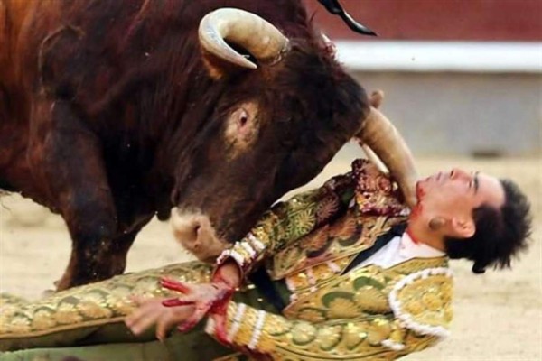 Las cornadas más escalofriantes en corridas de toros