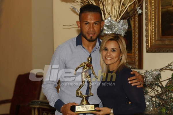 Las imágenes de la premiación de Liga Nacional y presentación de la copa