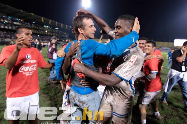 Colección de fotos históricas del Olimpia en su 103 aniversario