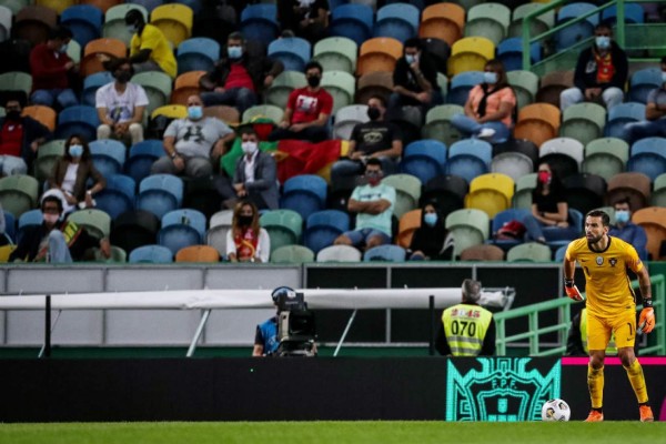 No se vio del Portugal-España: 'Fotón' de Sergio Ramos y Cristiano Ronaldo con regalo incluido