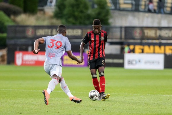 Mercado: A Olimpia se le escapa un fichaje y hondureño es presentado en África