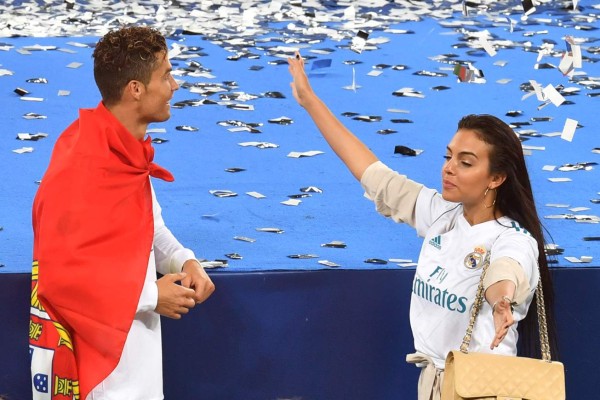 NO SE VIO POR TV: La íntima celebración de Cristiano y Georgina ¿quiénes son las mujeres?
