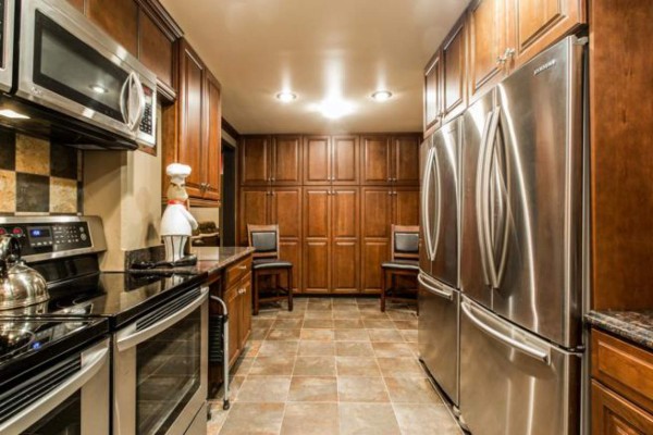 Yates, jets y bodegas, el confinamiento dorado de los superricos para evitar el coronavirus