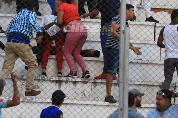 NO VISTE EN TV: Wilson Palacios, ambientazo y un herido en las gradas