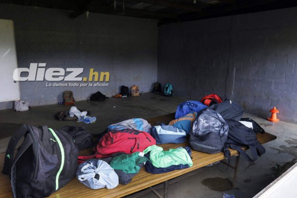 La otra cara de La Lima: El 'estadio' Milton Flores y su total abandono