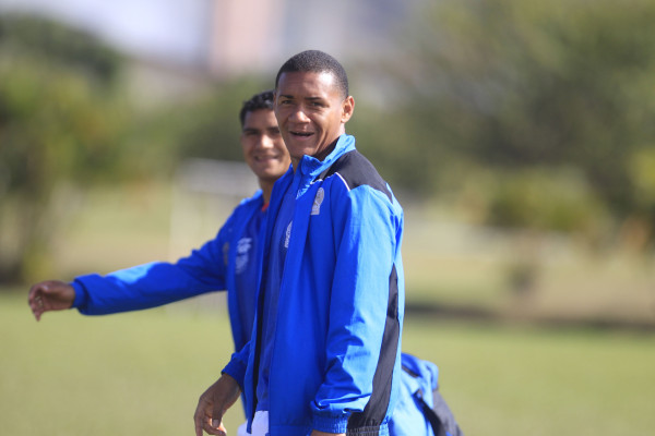 Jhonny Palacios viajó con Olimpia a La Ceiba para enfrentar al Vida