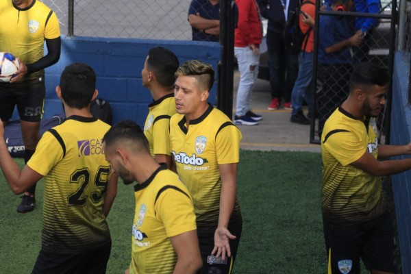 Olimpia podría perder a dos de sus figuras y llega millonaria oferta por Alberth Elis