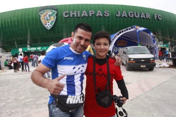 Ambiente Honduras vrs México en partido amistoso