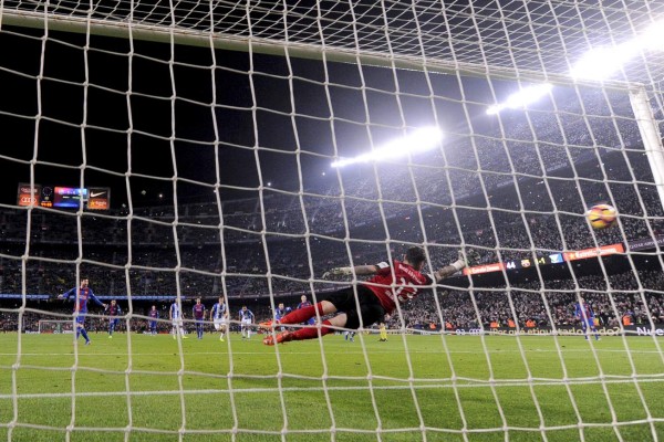 Lo que no viste en TV del sufrido triunfo del Barcelona