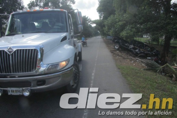 FOTOS: ¡Impactante! Así quedó el auto en el que se accidentó Jhon Paul Suazo