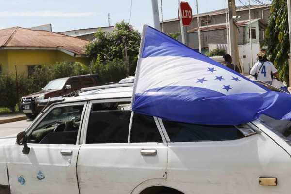 FOTOS: Así está el ambiente para el juego Honduras-Canadá en el estadio Olímpico