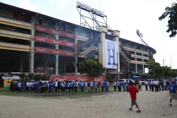 FOTOS: Así se vive la previa del encuentro entre Honduras-México