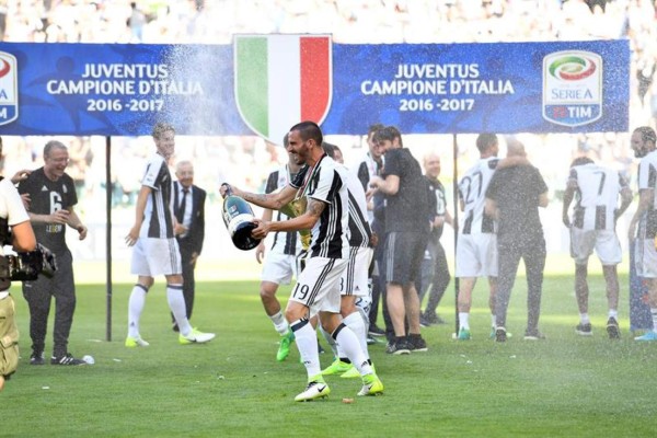 Así fue el espectacular festejo de la Juventus por su título en Italia