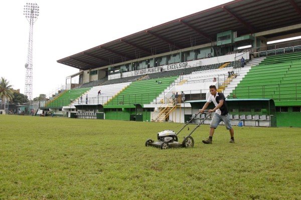 Estadio Excélsior se engalana para vivir su primera final del fútbol de Honduras