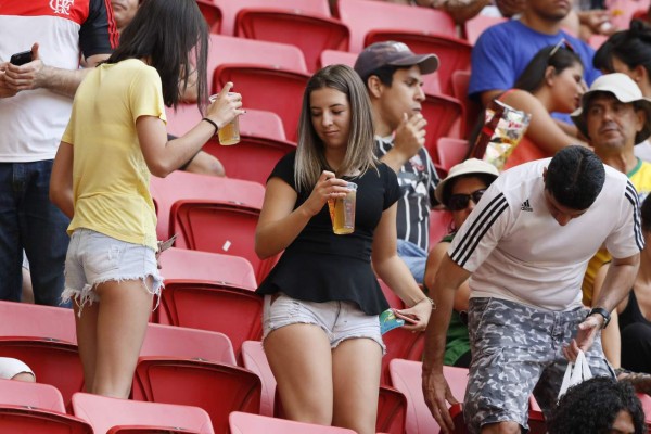 BELLEZAS: Las mujeres que engalanaron el Honduras-Argentina de Rio-2016