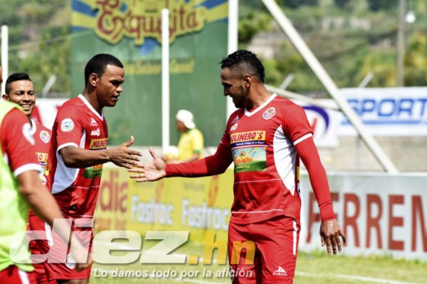 Fiesta en Tocoa: Real Sociedad celebra y va a su cuarta final