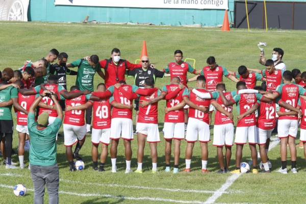 MERCADO: Hondureño al Huesca de España, el giro en el futuro de Mario Martínez y los fichajes 'bomba' en Marathón