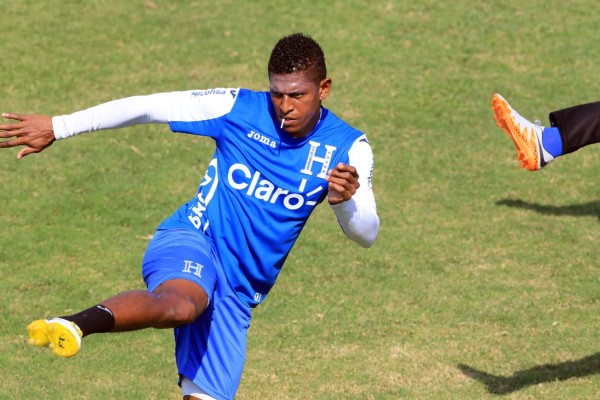 La felicidad de Costly al volver a poner la camisa de Honduras