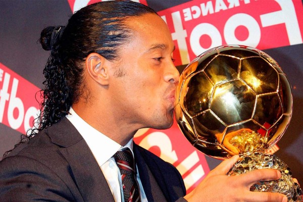 La trayectoria de Ronaldinho en imágenes