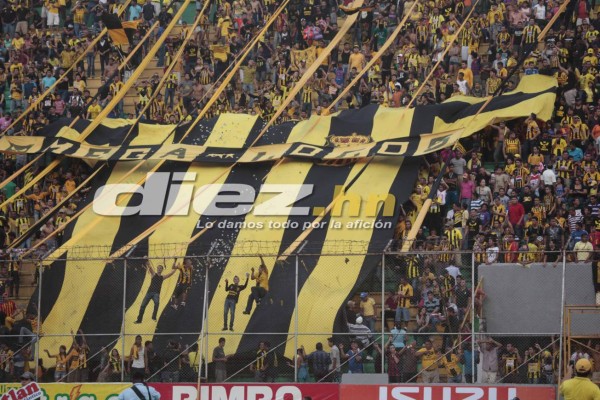 La mejores imágenes del clásico España Olimpia