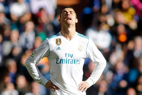 TRISTES: Las dolorosas imágenes de Cristiano tras perder el Clásico ante Barcelona