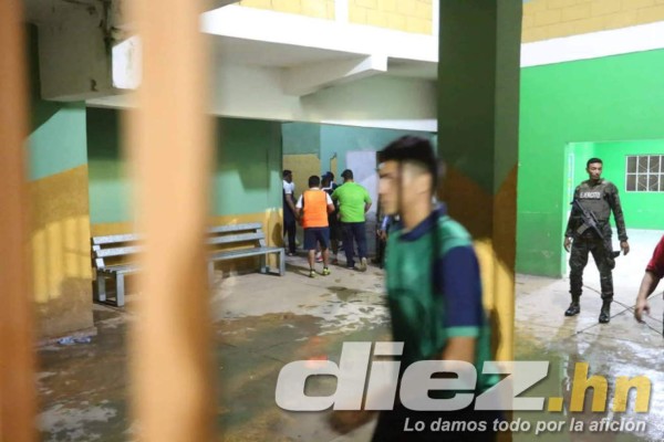 No se vio en TV: La bronca de Rubilio Castillo en camerinos y la frustración del Olimpia