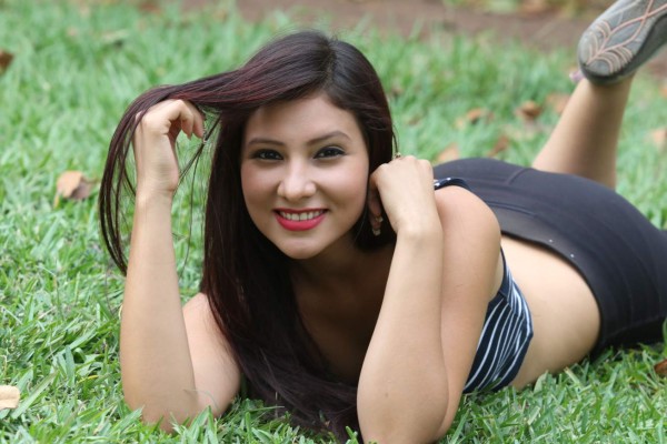 La sensual Diana Corrales y sus fotos más lindas en A Solas con Diez