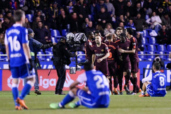 LO QUE NO SE VIO: Locura, lágrimas y la reacción de Iniesta tras el título del Barça