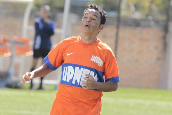 ¿A qué edad se retiraron los grandes futbolistas de Honduras? Algunos se fueron jovencitos