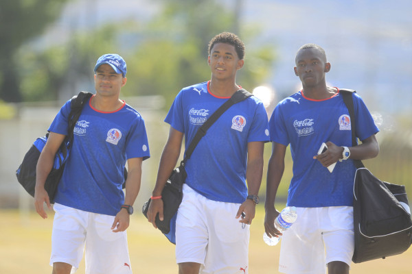 Jhonny Palacios viajó con Olimpia a La Ceiba para enfrentar al Vida