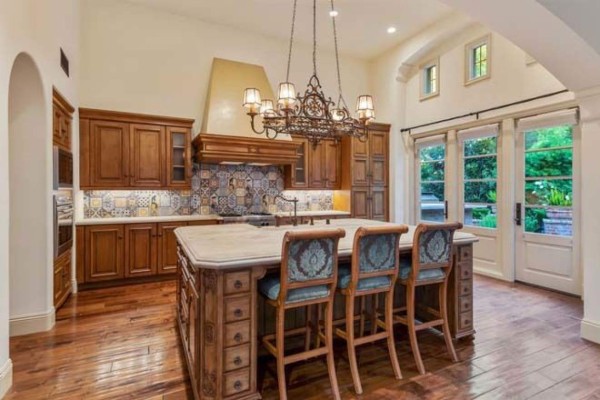 Así es la increíble mansión de Kobe Bryant que Vanessa ha puesto a la venta por $2 millones