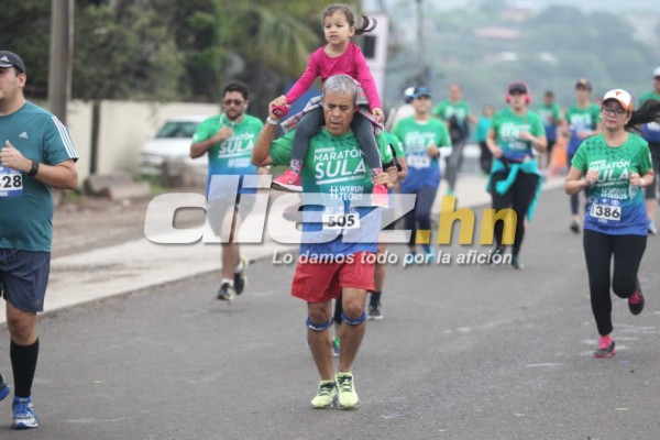 Gran fiesta: La belleza y todo el color que dejó la Sexta Maratón Sula 2017
