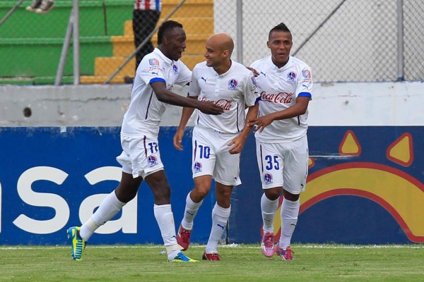 Olimpia da paliza al Platense con goleada de 5-0.