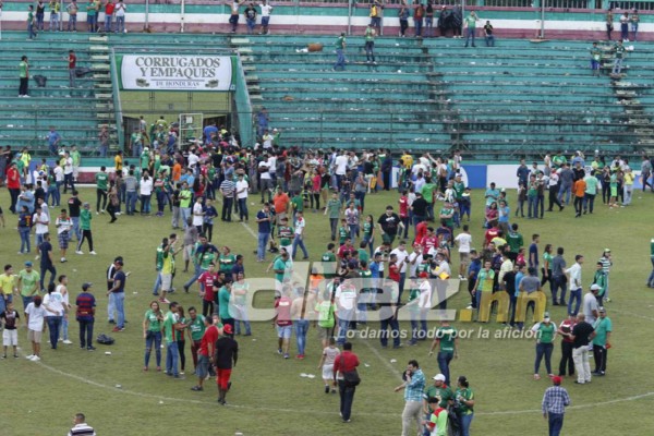 Las imágenes que no viste en TV de incidentes en el Yankel Rosenthal