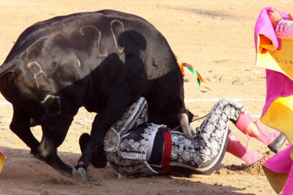 Las cornadas más escalofriantes en corridas de toros