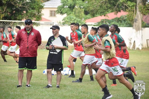 EL MERCADO: Dos fichajes más en Marathón, definido el futuro de Costly y hondureño a El Salvador