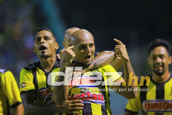 La mejores imágenes del clásico España Olimpia