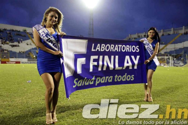 Las mejores imágenes de ambiente Real España-Olimpia.