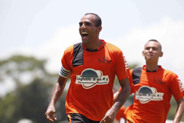 ¡Tres ya murieron! La actualidad del Real España que perdió la final con Motagua en el 97